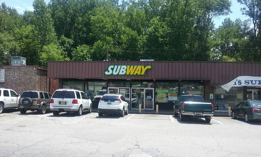 Subway | restaurant | 506 Martin St N, Pell City, AL 35125, USA | 2058847827 OR +1 205-884-7827