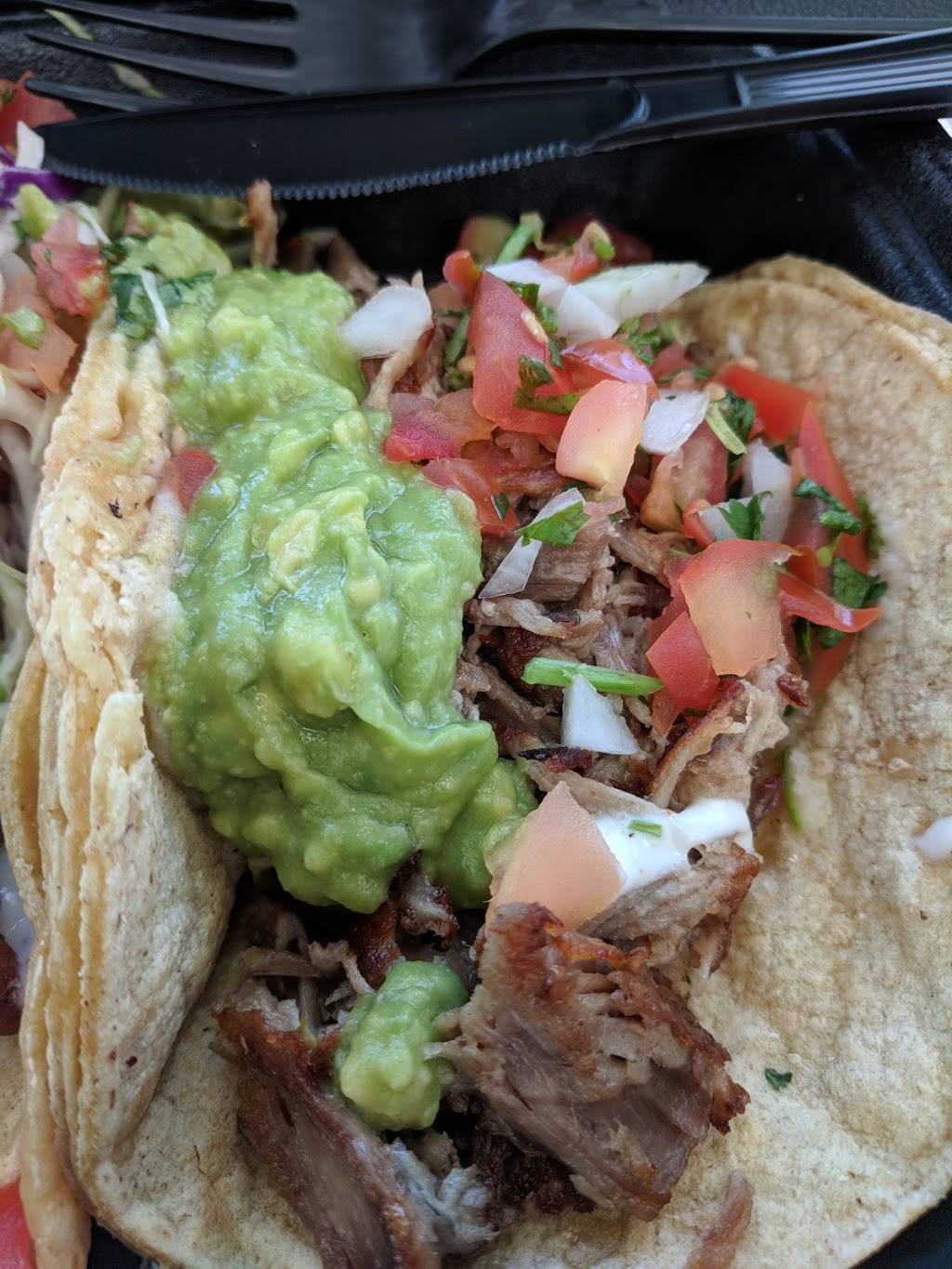 Valeries Taco Shop | restaurant | 170 Emerald Dr, Vista, CA 92083, USA | 7609418381 OR +1 760-941-8381