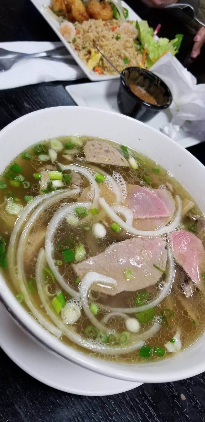 Pho King | restaurant | 1424 N Ben Maddox Way, Visalia, CA 93292, USA | 5597136678 OR +1 559-713-6678