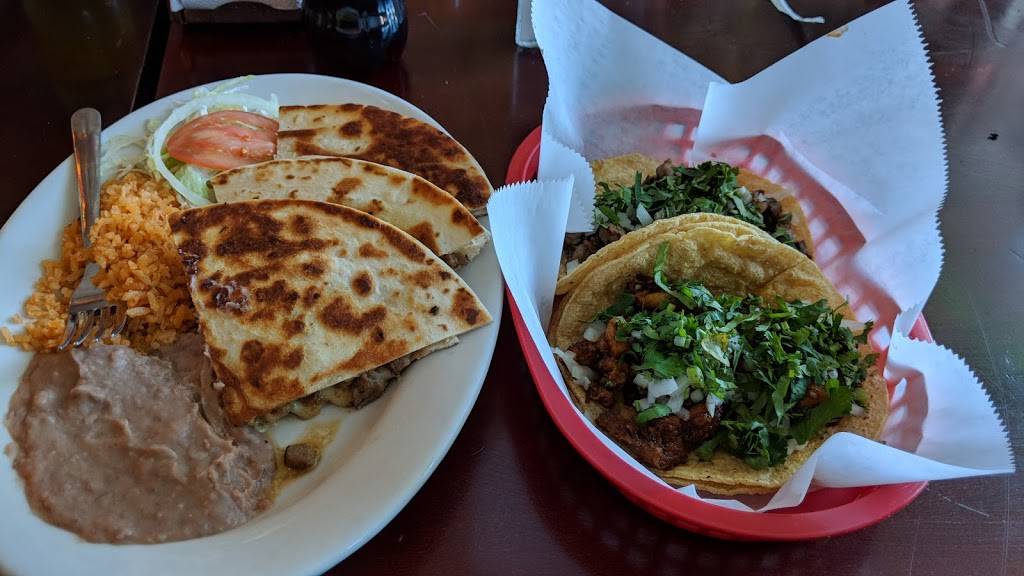 Tortas Locas | restaurant | 4805, 1827 Algonquin Rd, Mt Prospect, IL 60056, USA | 8473644561 OR +1 847-364-4561