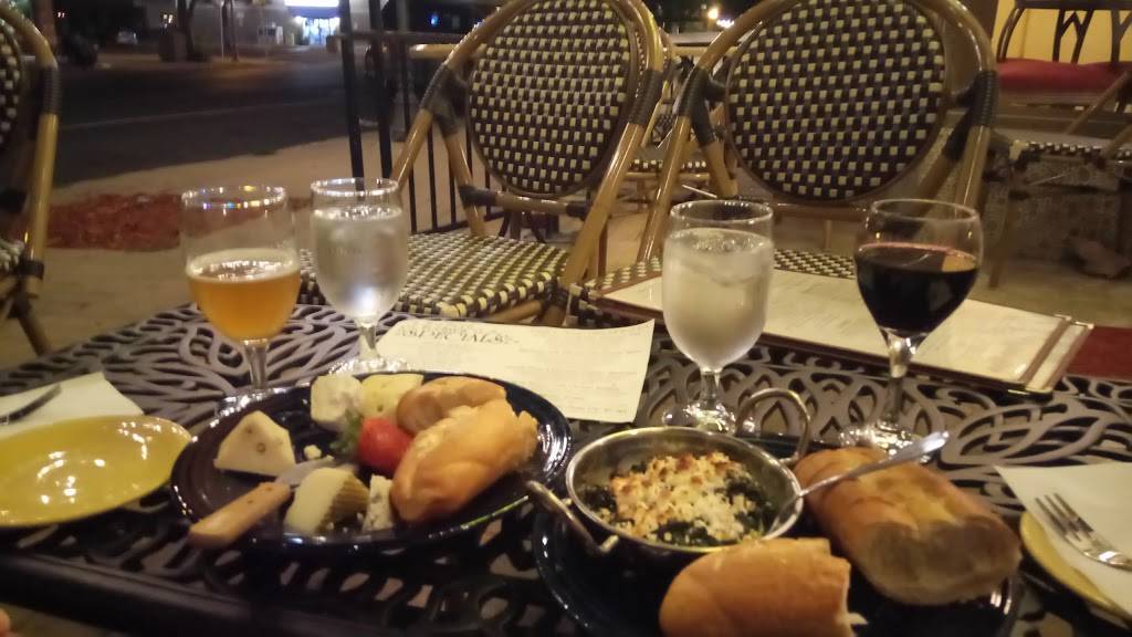 Sienna Wine Bar & Small Plates | restaurant | 3422 E 12th Ave, Denver, CO 80206, USA | 3033552202 OR +1 303-355-2202