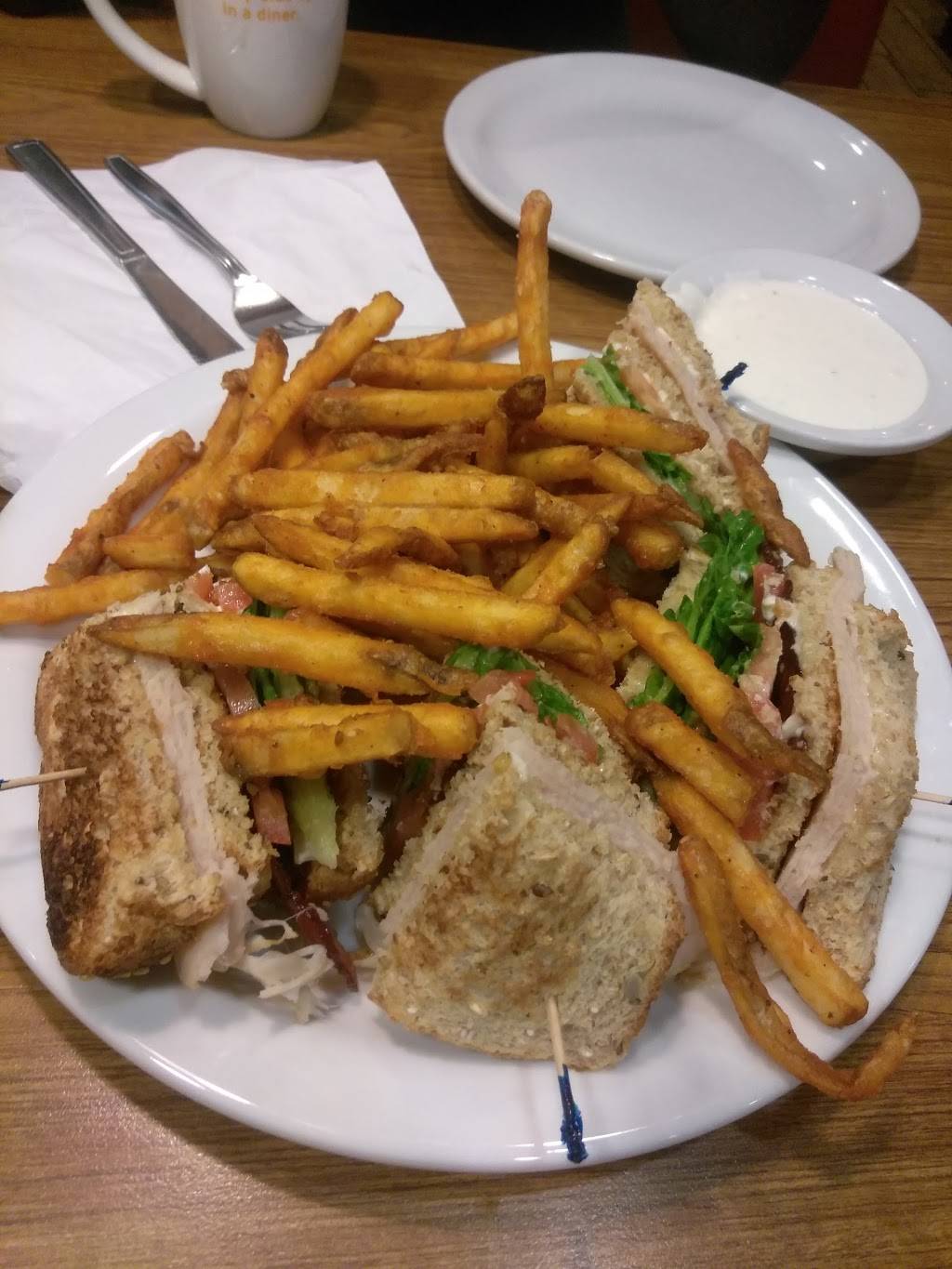 Dennys | restaurant | 9001 Tampa Ave, Northridge, CA 91324, USA | 8189931500 OR +1 818-993-1500