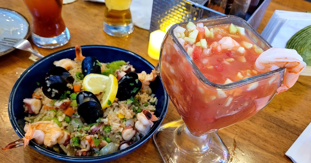 CRUDA Mariscos & Oyster Bar | restaurant | 31 N Scott Ave, Tucson, AZ 85701, USA | 5202070589 OR +1 520-207-0589