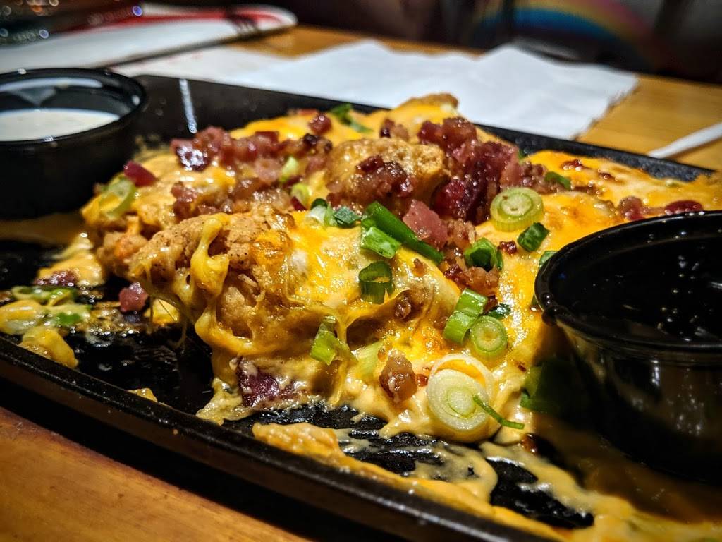 Chilis Grill & Bar | restaurant | 1150 Branson Hills Pkwy, Branson, MO 65616, USA | 4172390992 OR +1 417-239-0992