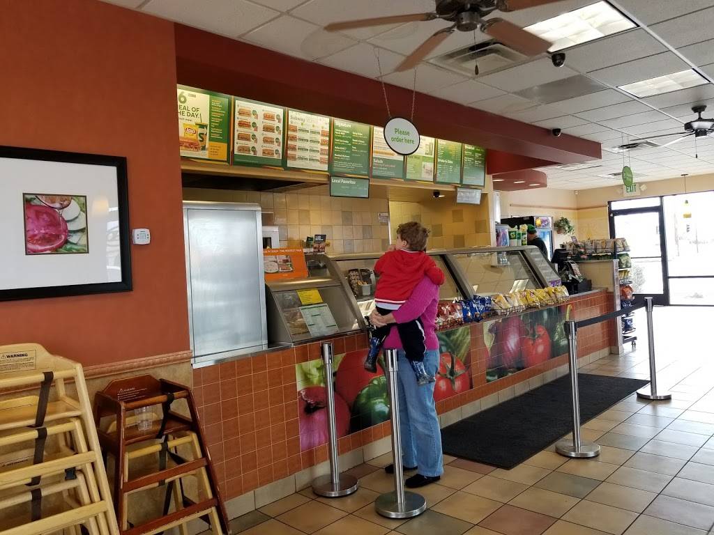 Subway | restaurant | 3664 Adobe Rd, Twentynine Palms, CA 92277, USA | 7603615162 OR +1 760-361-5162