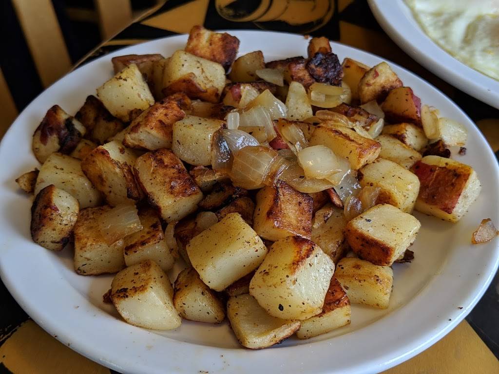 Wolfgangs Restaurant | restaurant | 1530 Wealthy St SE, Grand Rapids, MI 49506, USA | 6164545776 OR +1 616-454-5776