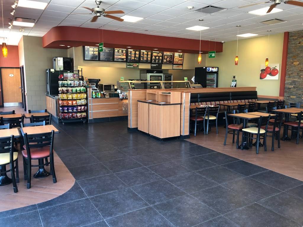Subway | restaurant | 2800 Boulevard de la Pinière #150, Terrebonne, QC J6X 0G4, Canada | 4504926060 OR +1 450-492-6060
