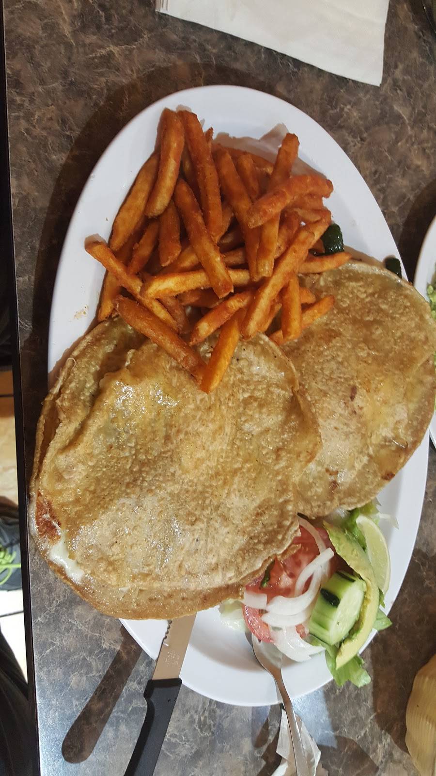 El Pollo Cris Cris | restaurant | 7025 S Pulaski Rd, Chicago, IL 60629, USA | 7732847227 OR +1 773-284-7227