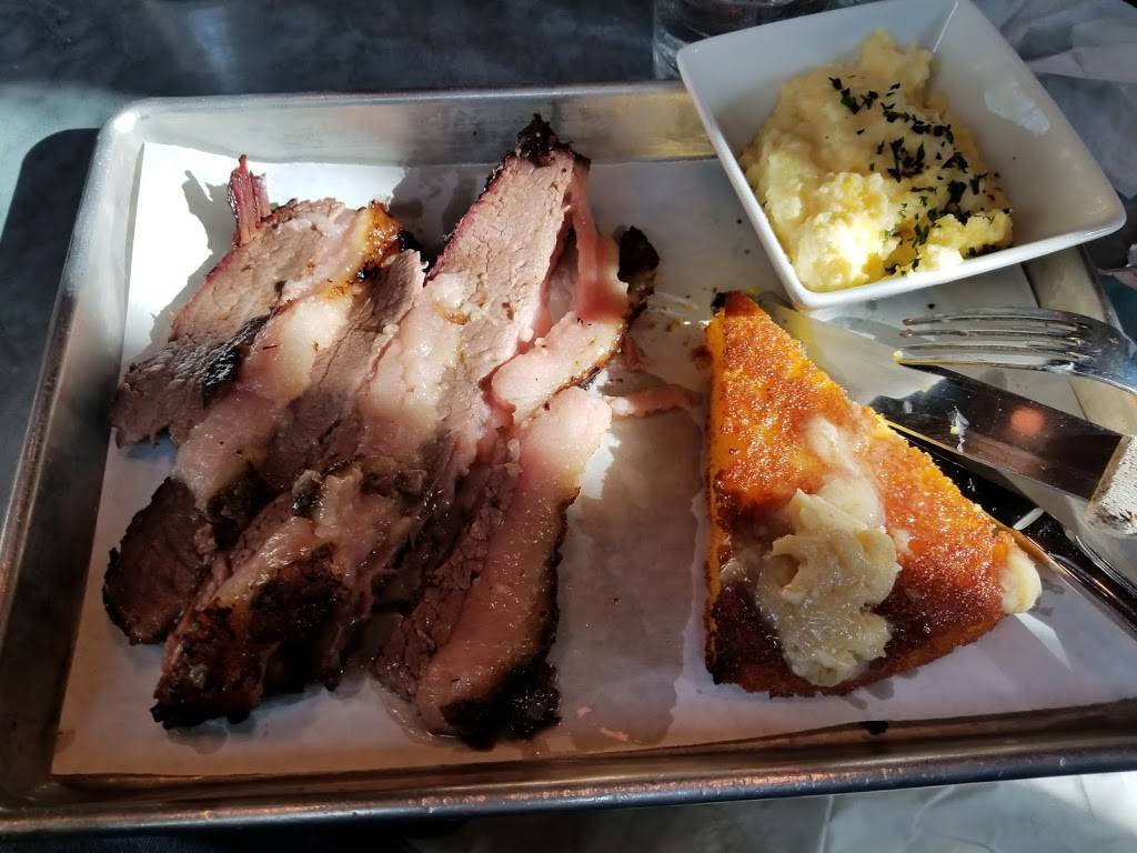 Bitterroot BBQ | restaurant | 5239 Ballard Ave NW, Seattle, WA 98107, USA | 2065881577 OR +1 206-588-1577