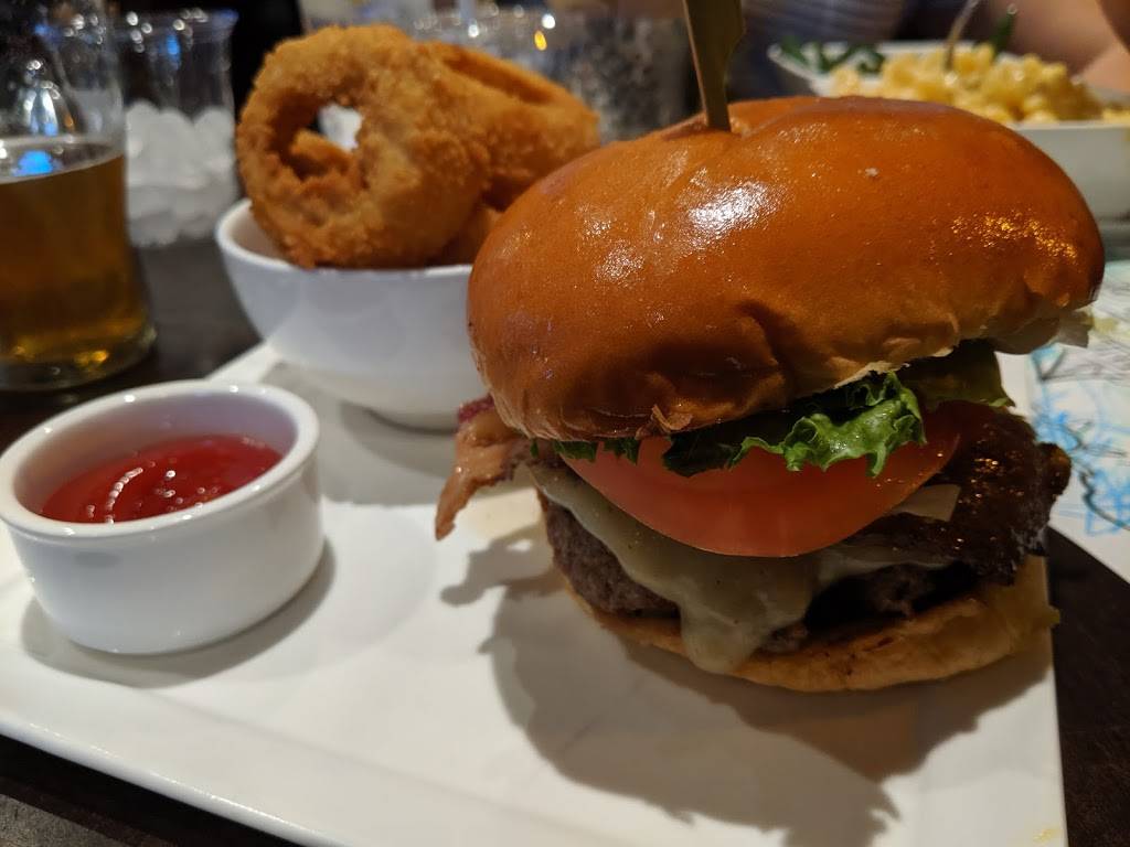 The Pub by Wegmans | restaurant | 8270 Transit Rd, Williamsville, NY 14221, USA | 7162108154 OR +1 716-210-8154