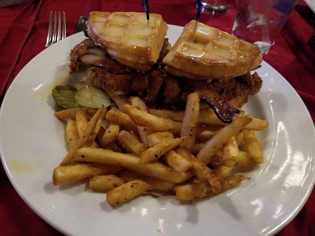 Bullwinkles Steak House | restaurant | 2919 Atlantic Hwy, Waldoboro, ME 04572, USA | 2078326272 OR +1 207-832-6272