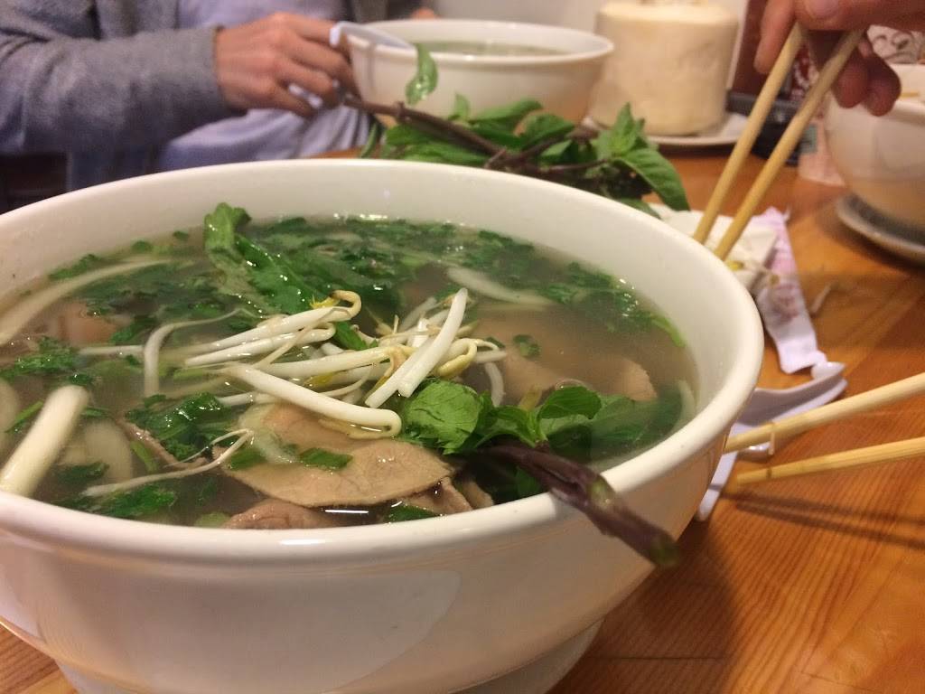 Phở PCH | restaurant | 623 N Pacific Coast Hwy, Redondo Beach, CA 90277, USA | 4242061072 OR +1 424-206-1072