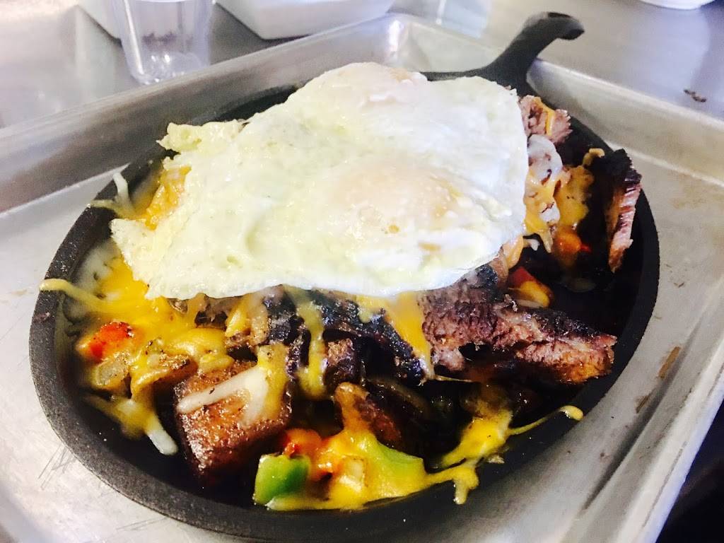 Genesee Pub and BBQ | restaurant | 25948 Genesee Trail Rd, Golden, CO 80401, USA | 7202429803 OR +1 720-242-9803