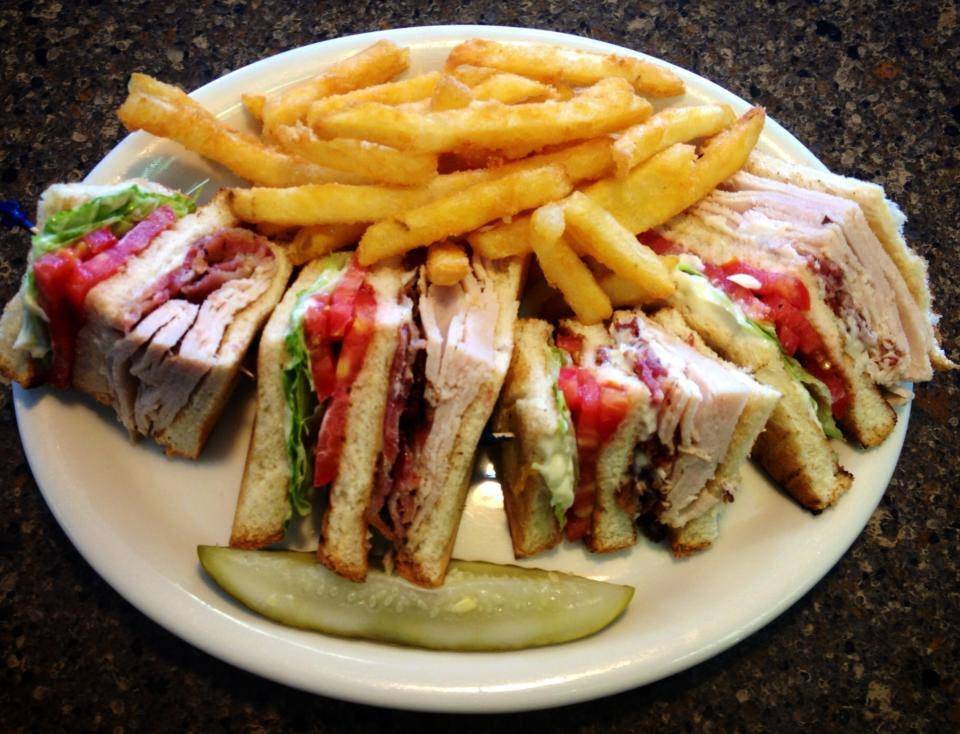 Nikis Family Restaurant | meal takeaway | 6947 N Wickham Rd, Melbourne, FL 32940, USA | 3212550817 OR +1 321-255-0817