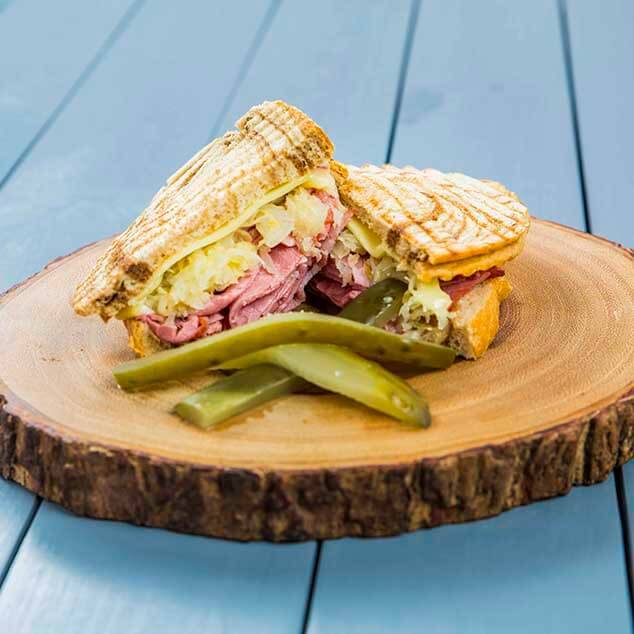 7 Wonders Fine Foods | restaurant | 96 Carlaw Ave, Toronto, ON M4M 2R7, Canada | 4169797122 OR +1 416-979-7122