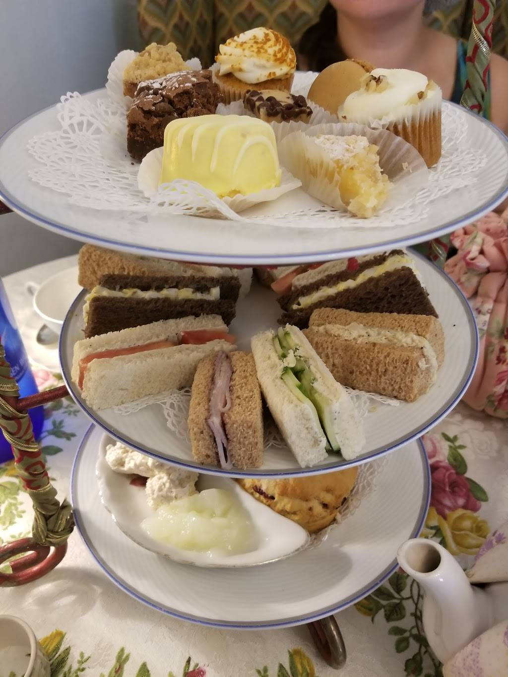 Serenity Garden Tea House | restaurant | 316 Vallette Way, West Palm Beach, FL 33401, USA | 5616553911 OR +1 561-655-3911