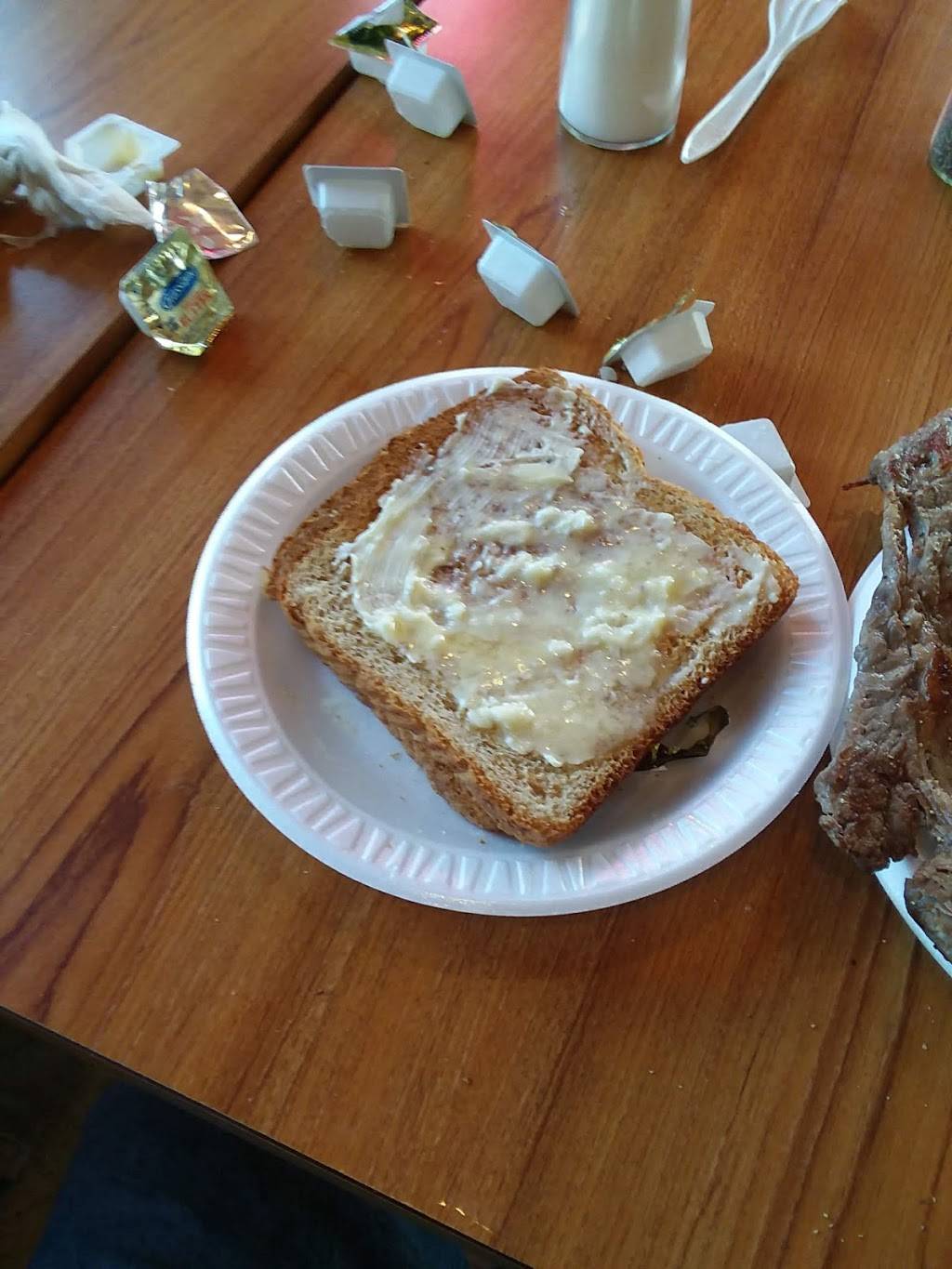 Billy Goat Tavern | restaurant | 1535 W Madison St, Chicago, IL 60607, USA | 3127339132 OR +1 312-733-9132