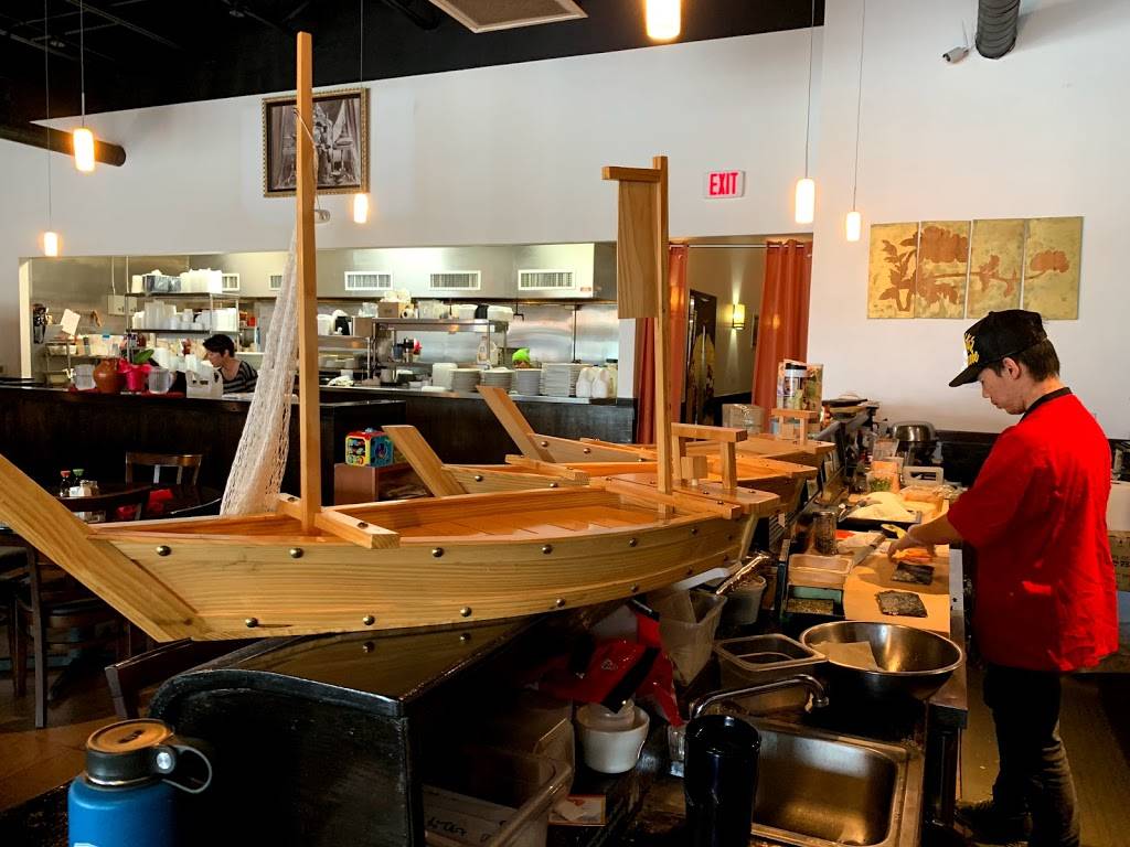 Uthai Authentic cuisine and sushi bar | restaurant | 2359 Oregon Pike #104, Lancaster, PA 17601, USA | 7172086888 OR +1 717-208-6888