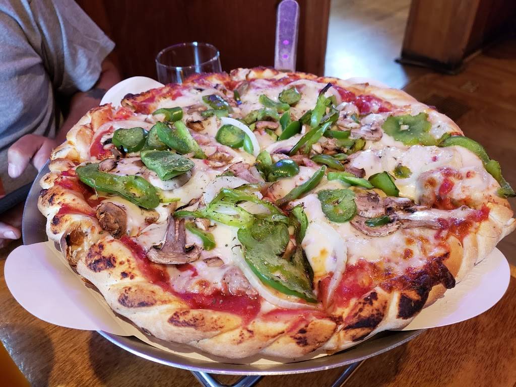 JJ Twigs Pizza & Pub | restaurant | 150 S Northwest Hwy, Palatine, IL 60074, USA | 8473581400 OR +1 847-358-1400