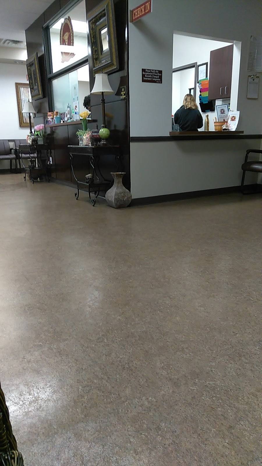 Wing Snack Express | restaurant | 3570 Holiday Dr #1, New Orleans, LA 70114, USA | 5043666225 OR +1 504-366-6225