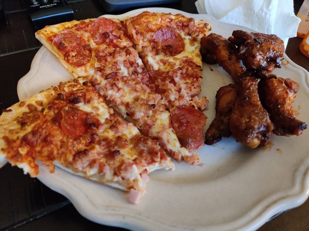 Vitos Pizza Elora | restaurant | 58 Wellington County Road 7 Unit 5, Elora, ON N0B 1S0, Canada | 5198462410 OR +1 519-846-2410