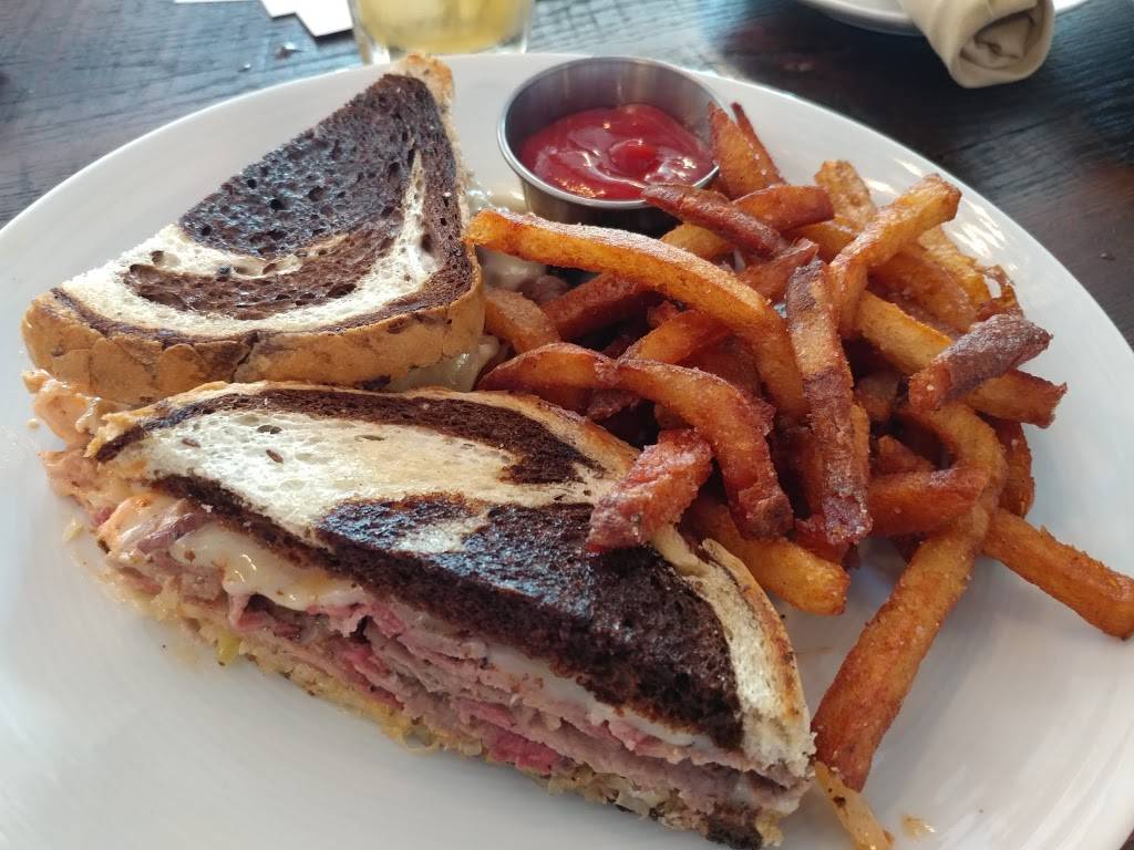 Earnest Bar & Hideaway (formerly Hemingways) | restaurant | 438 Houston St Suite 160, Nashville, TN 37203, USA | 6159151715 OR +1 615-915-1715