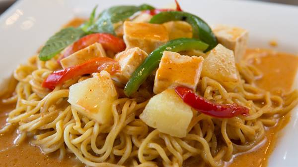 Emerald Thai Cuisine | restaurant | 9315 Venice Blvd, Culver City, CA 90232, USA | 3108366860 OR +1 310-836-6860