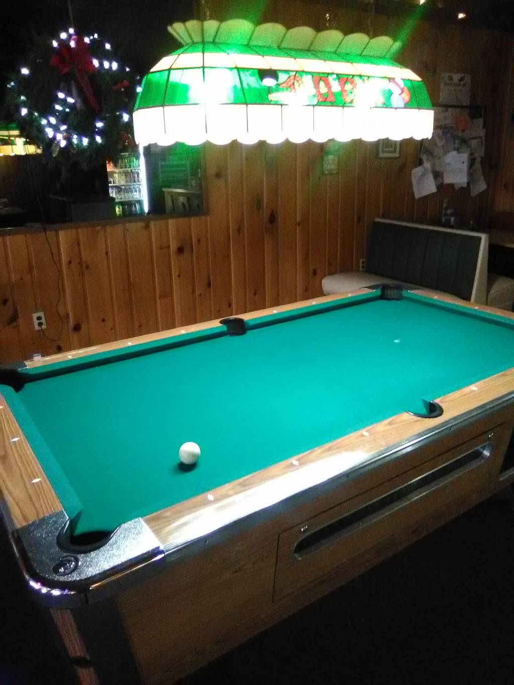 No Limits Pizza & Pool | restaurant | 111 E Main St, Rose City, MI 48654, USA | 9896858500 OR +1 989-685-8500