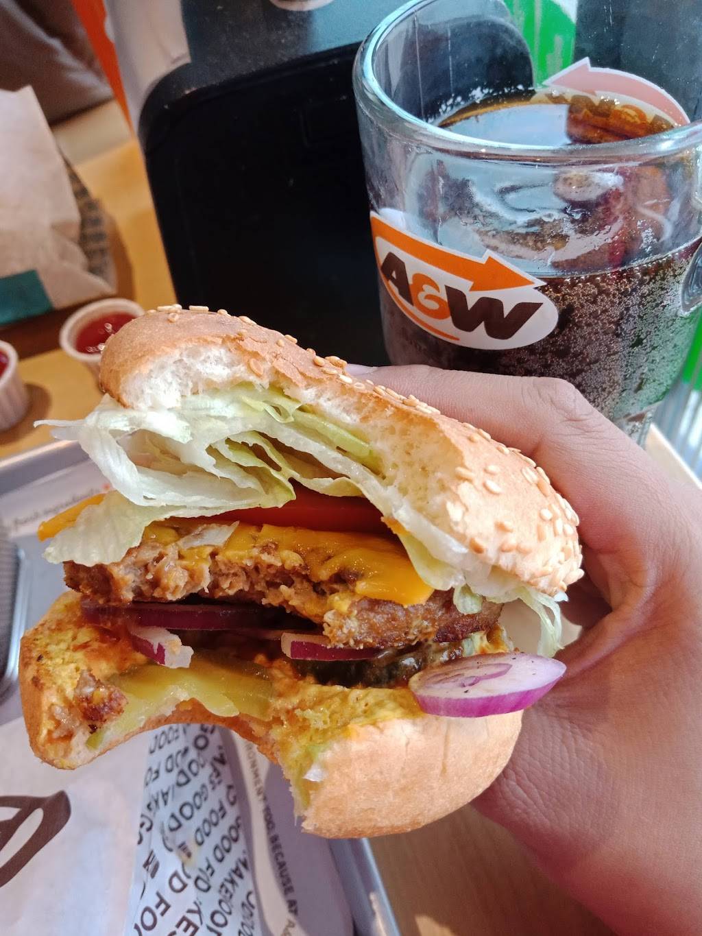 A&W Canada | restaurant | 77 Billy Bishop Way B7, North York, ON M3K 0C2, Canada | 4166367274 OR +1 416-636-7274