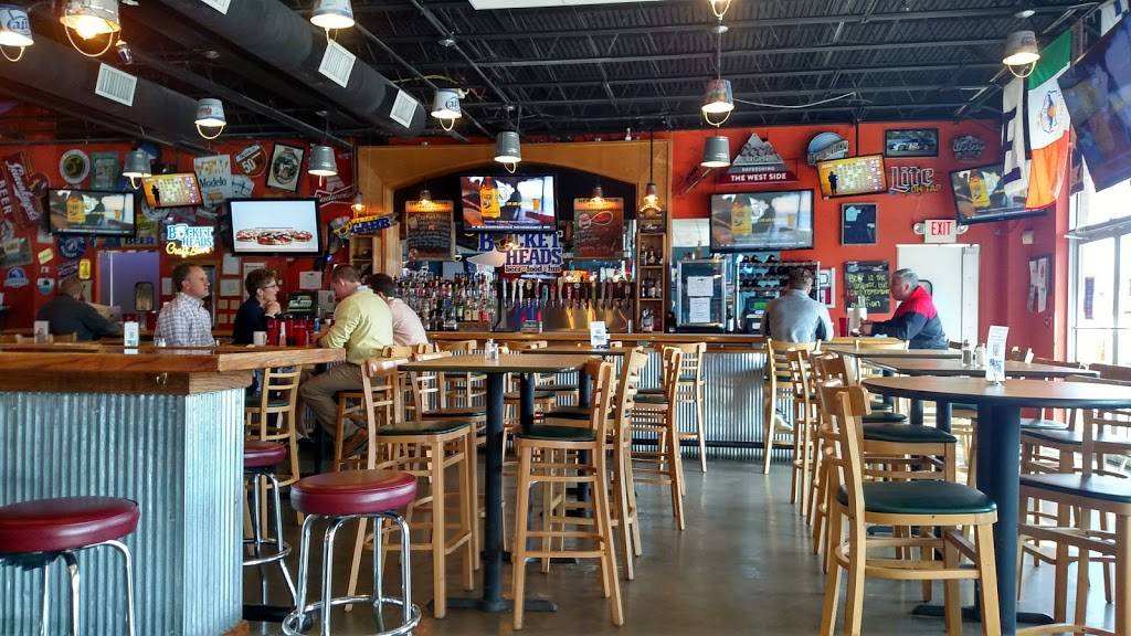 Bucket heads - Sports Bar - Craft Beer - Wings | restaurant | 6507 Harrison Ave, Cincinnati, OH 45247, USA | 5135745600 OR +1 513-574-5600