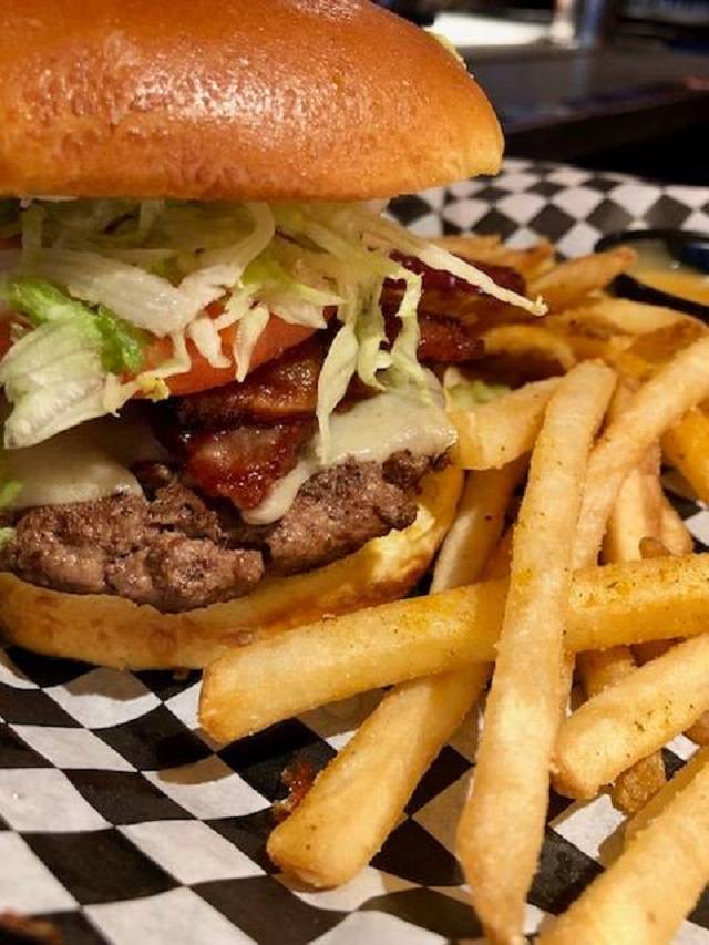 Copper Cellar West | restaurant | 7316 Kingston Pike, Knoxville, TN 37919, USA | 8656733422 OR +1 865-673-3422