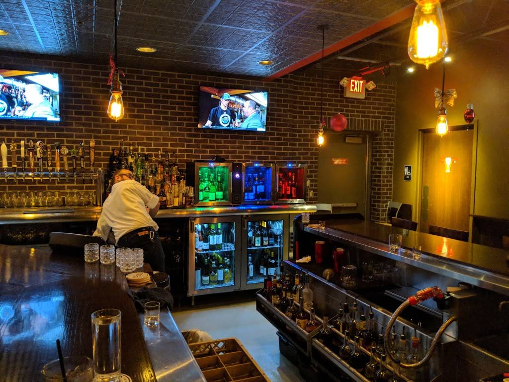 Red Cow | restaurant | 393 Selby Ave, St Paul, MN 55102, USA | 6517890545 OR +1 651-789-0545