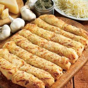 Marcos Pizza | meal delivery | 2061 Lathrop Ave, Racine, WI 53405, USA | 2626348988 OR +1 262-634-8988