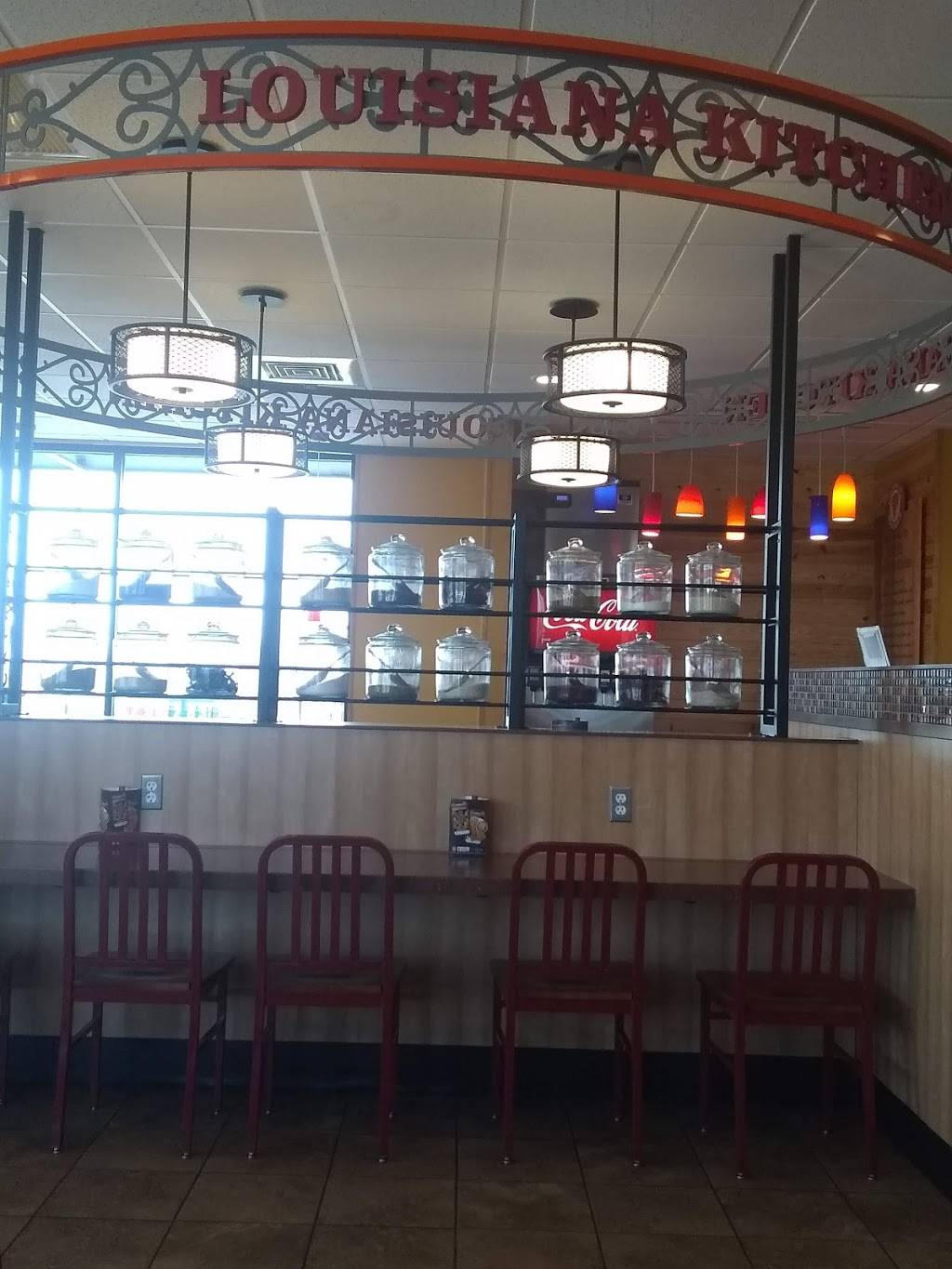 Popeyes Louisiana Kitchen | restaurant | 2382 E Morthland Dr, Valparaiso, IN 46383, USA | 2194771855 OR +1 219-477-1855