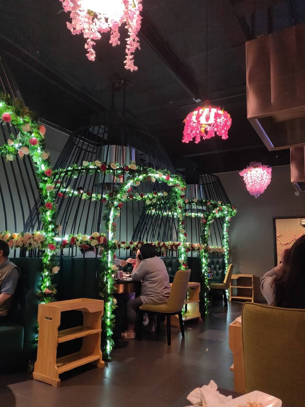 Blossom Season | restaurant | 18009 Gale Ave, Industry, CA 91748, USA | 6269126868 OR +1 626-912-6868