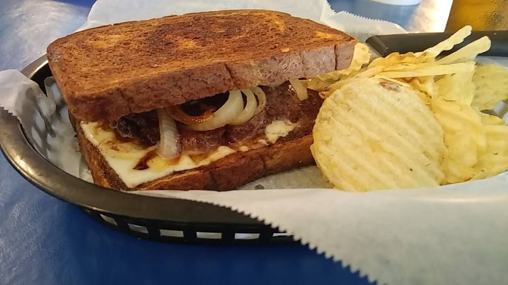 Pine Lake Diner | restaurant | 938 Doster Rd, Plainwell, MI 49080, USA | 2696851174 OR +1 269-685-1174