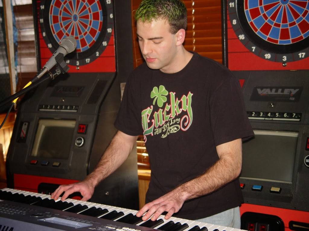 Mighty Micks Pub & Cafe | cafe | 10727 Randolph St, Winfield, IN 46307, USA | 2196622244 OR +1 219-662-2244