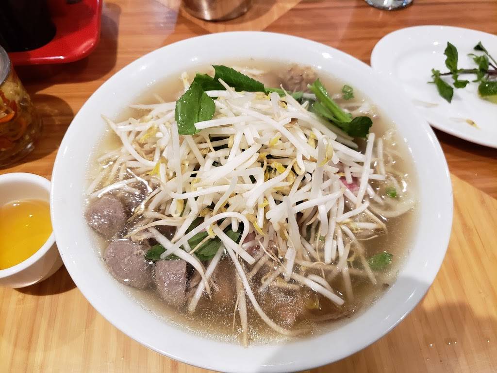 Pho Mi 99 | restaurant | 4557 Hurontario St, Mississauga, ON L4Z 3M1, Canada | 9055681889 OR +1 905-568-1889