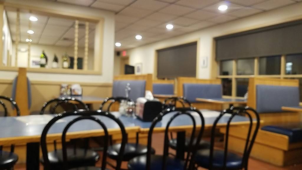 Domenics and Vinnies Pizza | restaurant | 505 Wolcott St, Waterbury, CT 06705, USA | 2035754846 OR +1 203-575-4846