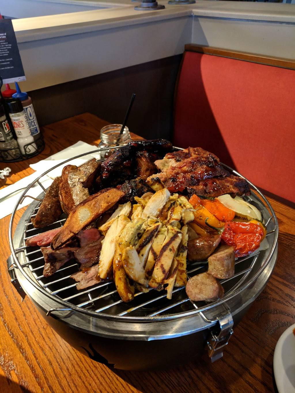 Smokey Bones Bar & Fire Grill | meal takeaway | 265 Mundy St, Wilkes-Barre Township, PA 18702, USA | 5708252540 OR +1 570-825-2540