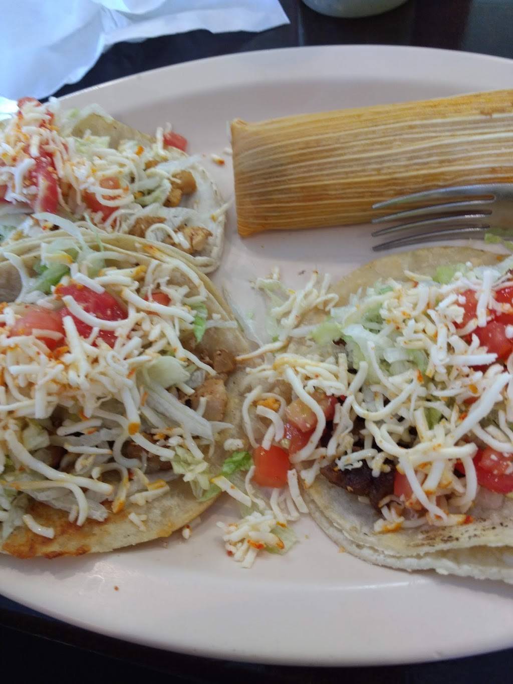 Burrito Express | restaurant | 15 US-12, Fox Lake, IL 60020, USA | 8476295585 OR +1 847-629-5585