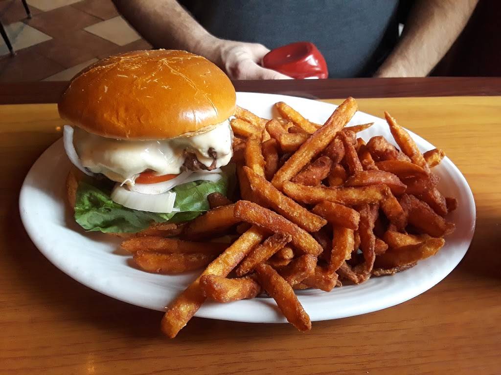 Fire Pit Bar & Grill | restaurant | 306 S Harlem Ave, Peotone, IL 60468, USA | 7087927265 OR +1 708-792-7265