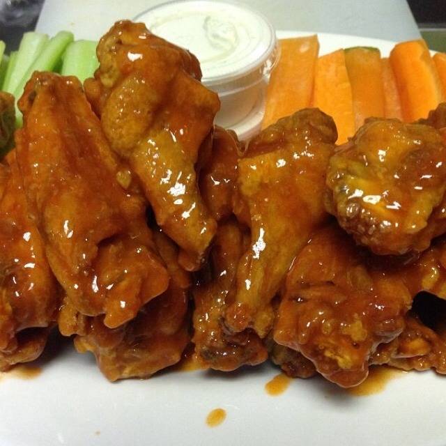 Hot Wings Express | restaurant | 66 E Stewart St, Coats, NC 27521, USA | 9109800605 OR +1 910-980-0605