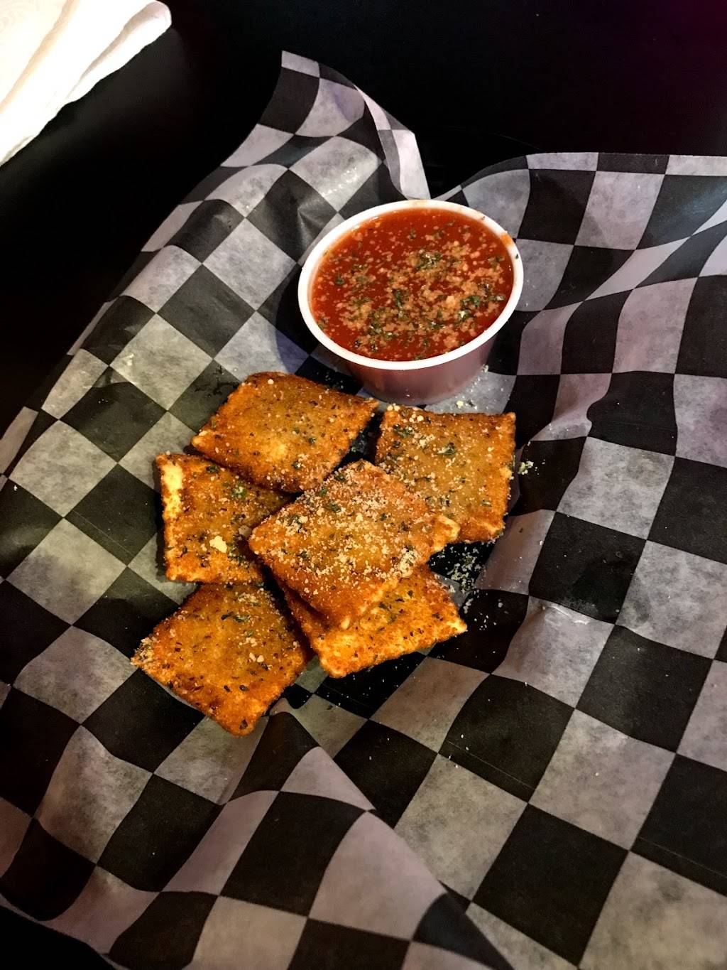 Lost Pizza Co | restaurant | 1203 N Gloster St, Tupelo, MS 38804, USA | 6628417887 OR +1 662-841-7887