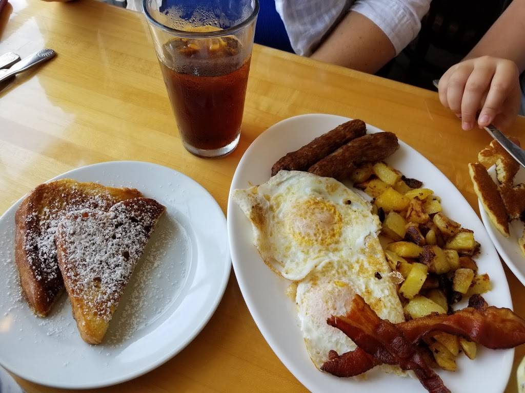 Foodworks Restaurant | restaurant | 2461 E Main Rd, Portsmouth, RI 02871, USA | 4016834664 OR +1 401-683-4664