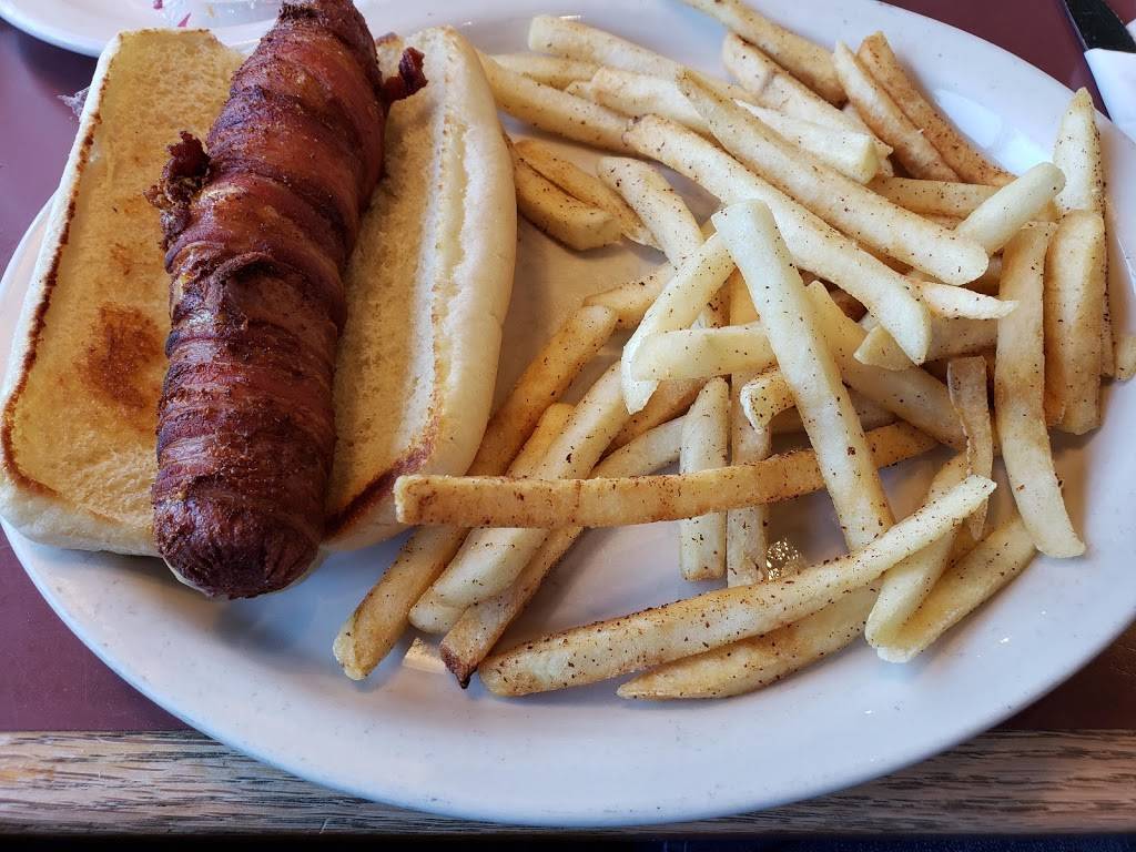 Tonys Cafe | restaurant | 1030 McHenry Ave, Crystal Lake, IL 60014, USA | 8154778118 OR +1 815-477-8118