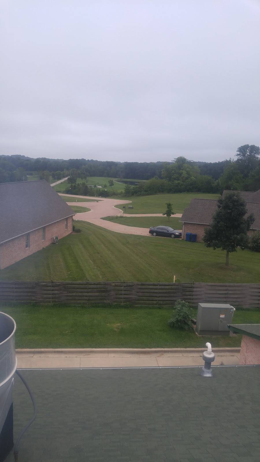 Dawgleg At Idle Creek | restaurant | 5353 Ryanne Marie Ln, Terre Haute, IN 47802, USA | 8122995353 OR +1 812-299-5353