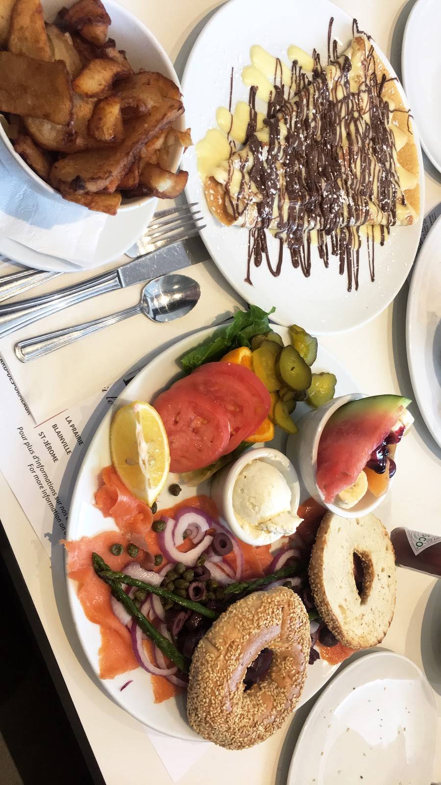 Petinos | restaurant | 5520 Boul Henri-Bourassa O, Saint-Laurent, QC H4R 0M6, Canada | 5143369000 OR +1 514-336-9000