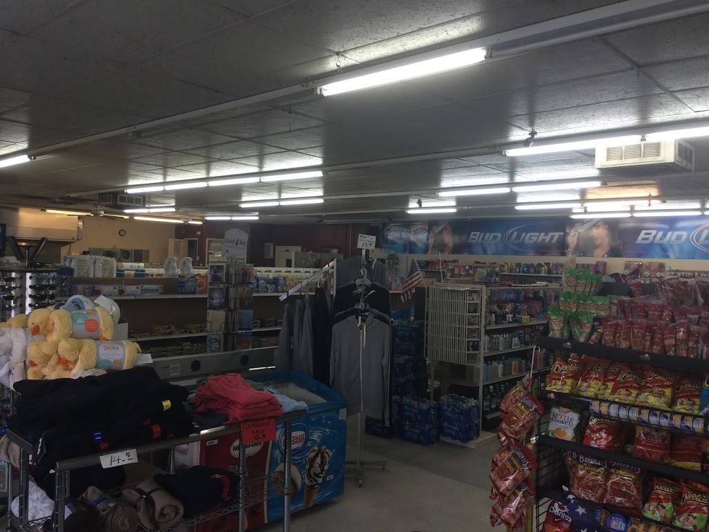 Pioneer Market | restaurant | 23519 Robertson Blvd, Chowchilla, CA 93610, USA | 5596654466 OR +1 559-665-4466