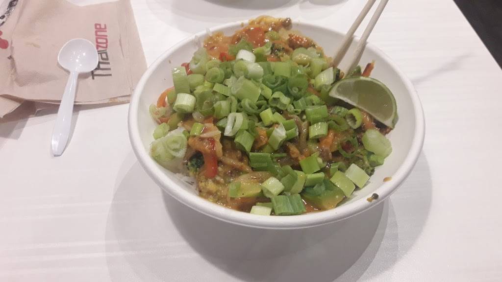 Thaïzone | restaurant | 210 Chemin dAylmer, Gatineau, QC J9H 1A2, Canada | 8195574442 OR +1 819-557-4442